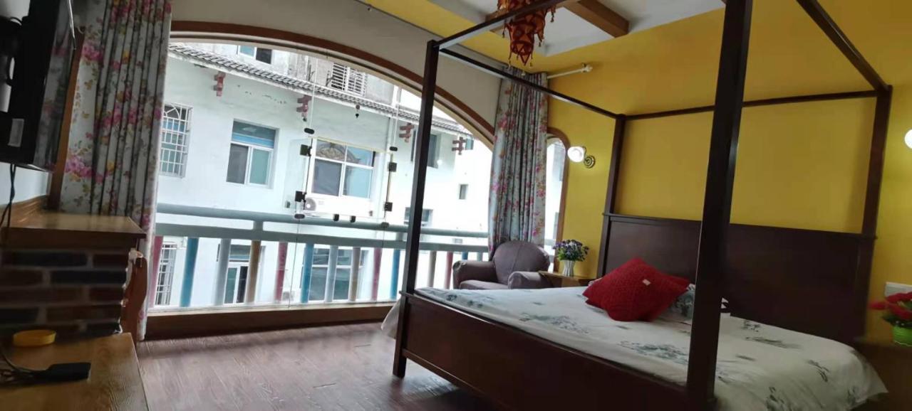 Zhangjiajie April Hostel Exterior photo